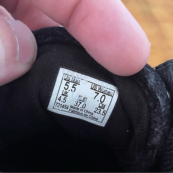 Swede Black Vans - Women’s size 7 - Picture 4 of 4